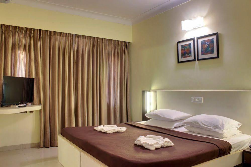 Regenta Inn Palacio De Goa, Panjim Панаджи Экстерьер фото